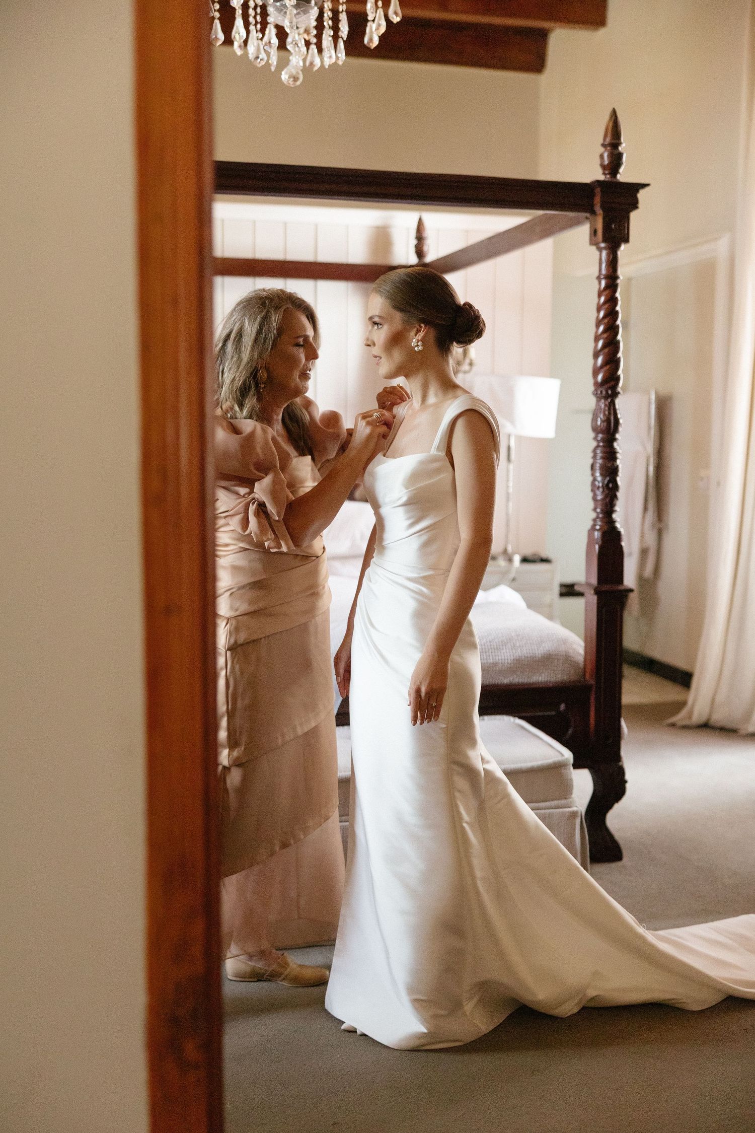 Wedding photographer Christene de Coning at Diamant Estate in Paarl with Deon Meiring and Masch dresses