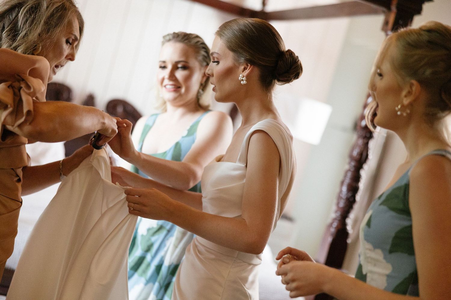 Wedding photographer Christene de Coning at Diamant Estate in Paarl with Deon Meiring and Masch dresses