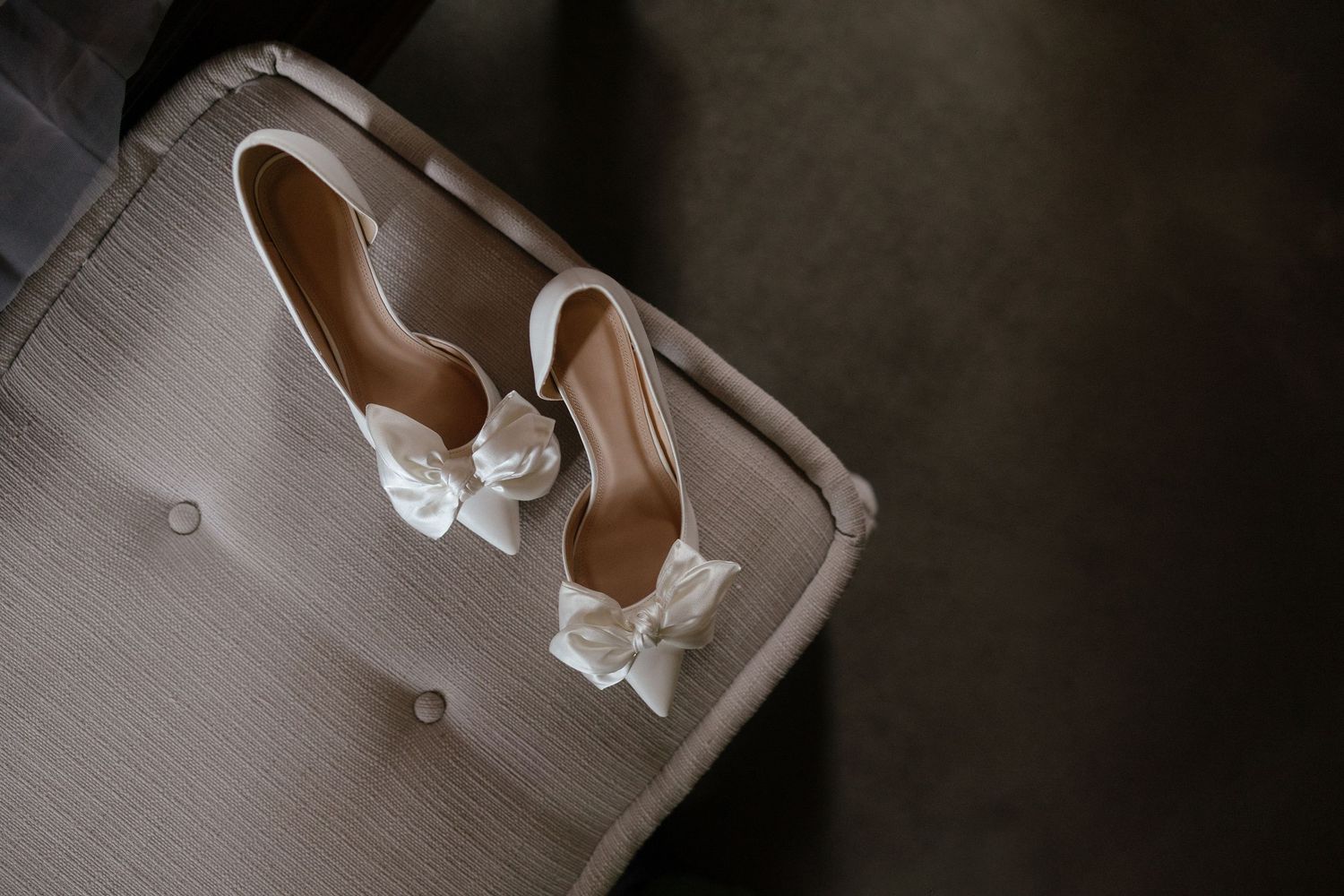 Wedding photographer Christene de Coning at Diamant Estate in Paarl with Deon Meiring and Masch dresses