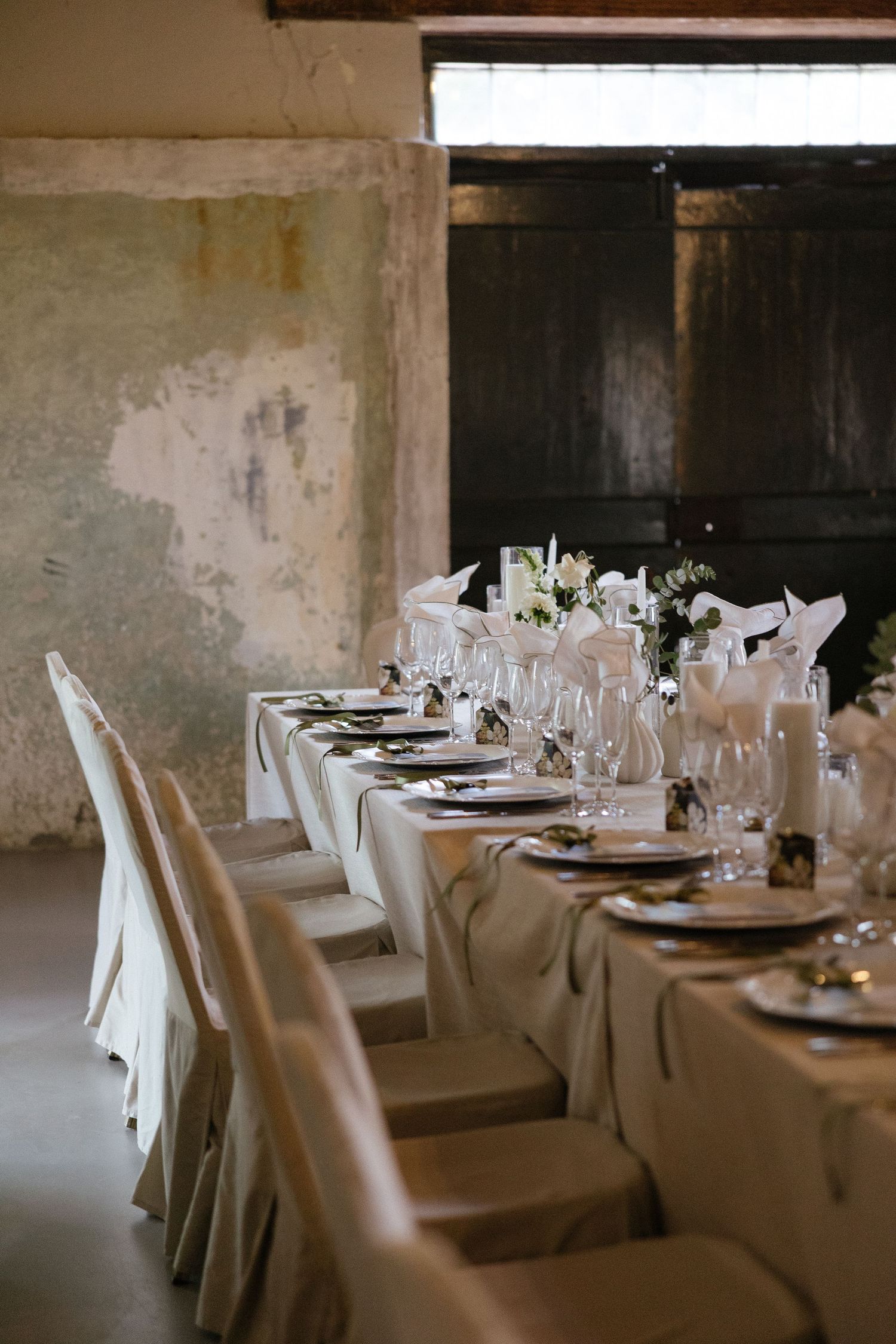 Wedding photographer Christene de Coning at Diamant Estate in Paarl with Deon Meiring and Masch dresses