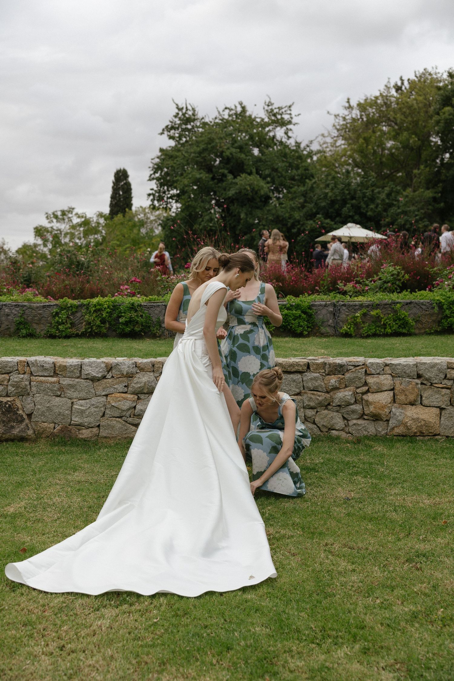 Wedding photographer Christene de Coning at Diamant Estate in Paarl with Deon Meiring and Masch dresses