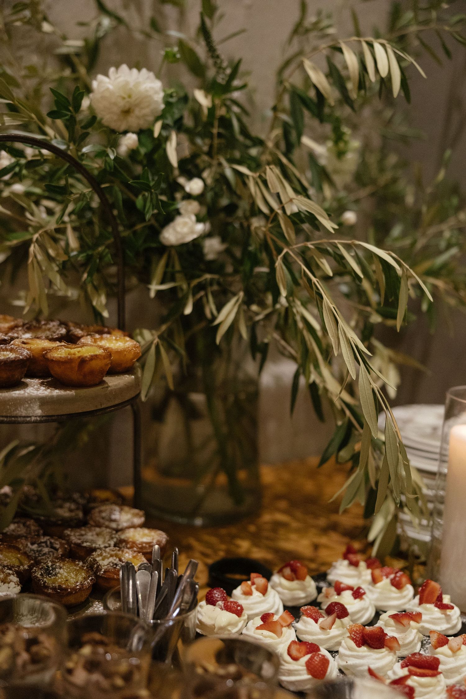 Wedding photographer Christene de Coning at Diamant Estate in Paarl with Deon Meiring and Masch dresses