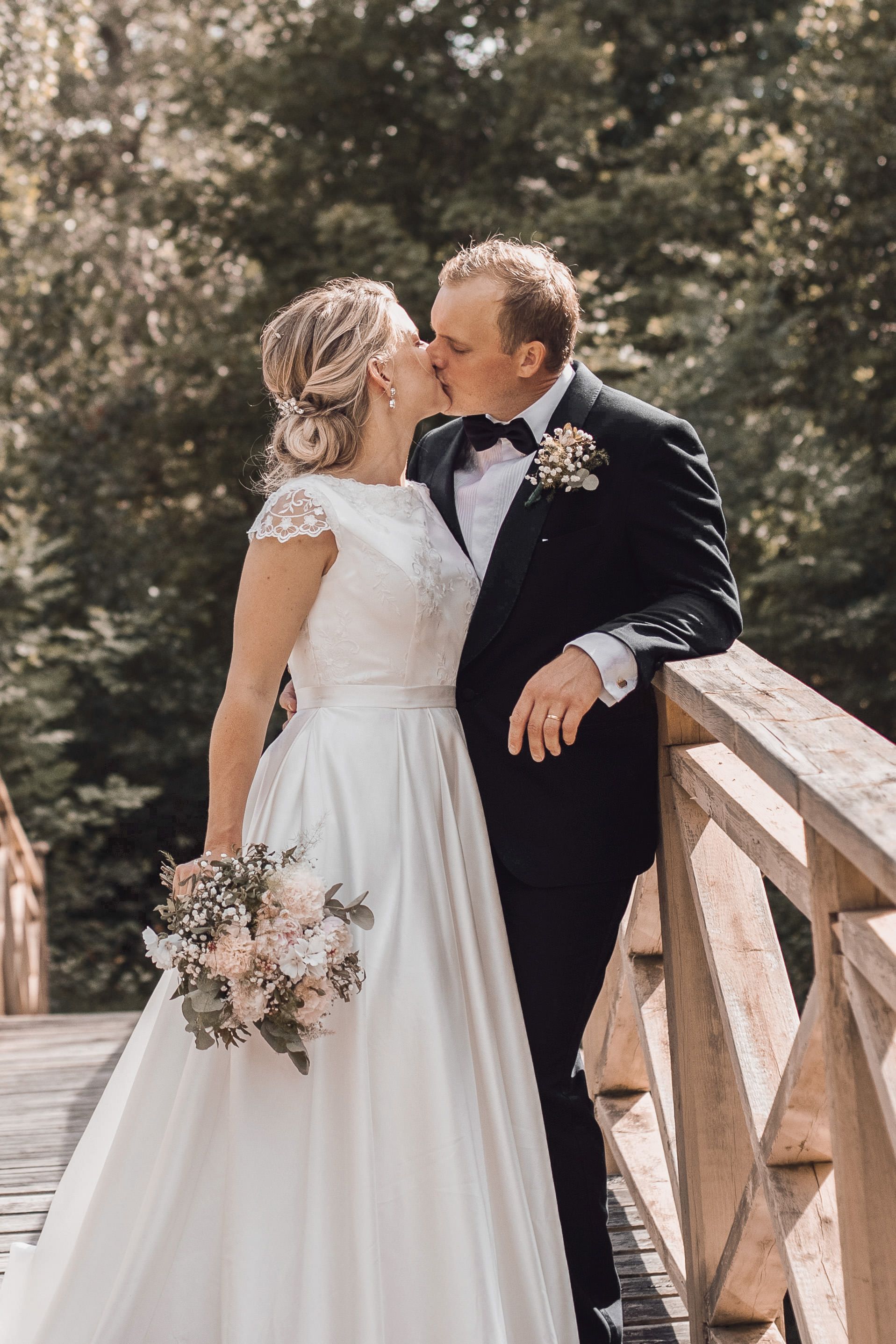 wedding, photograph, hug, love, portrait