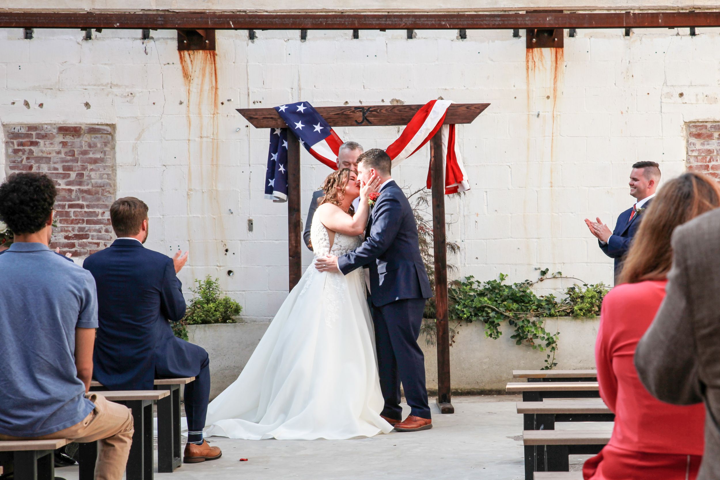 Wedding photos in Springfield, Missouri by Angie Reed Photography