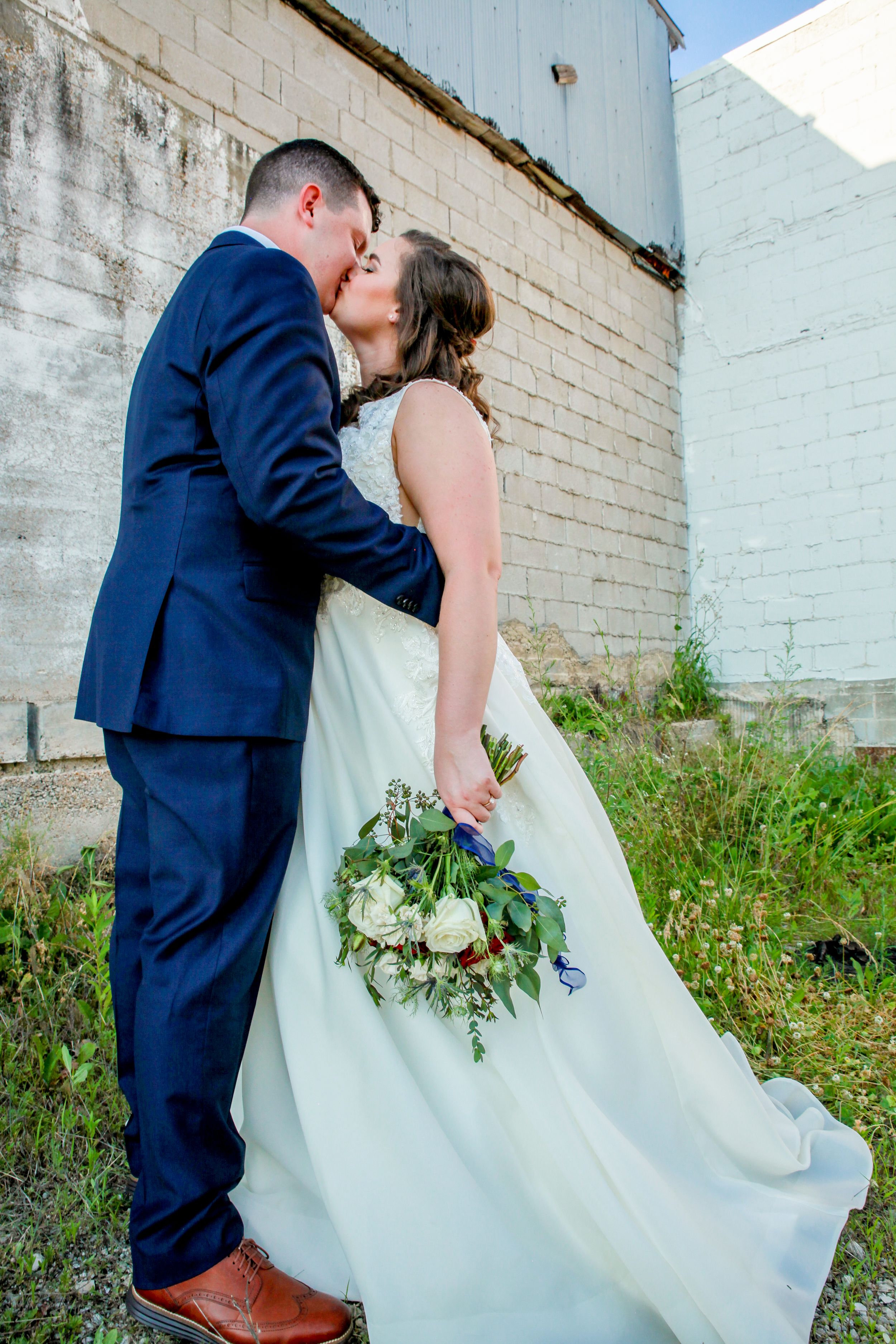 Wedding photos in Springfield, Missouri by Angie Reed Photography