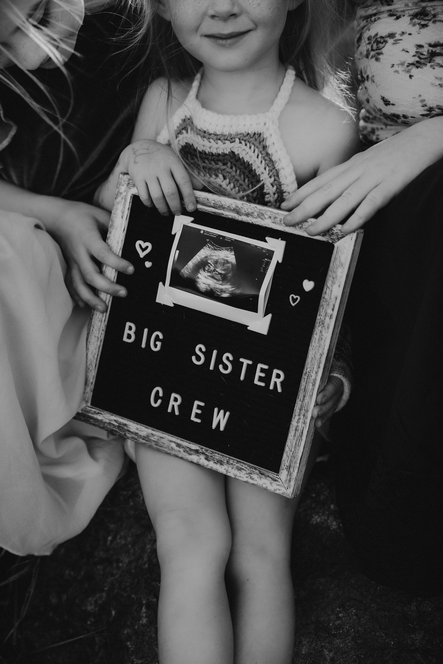 Michigan Based - Motherhood and maternity photographer.