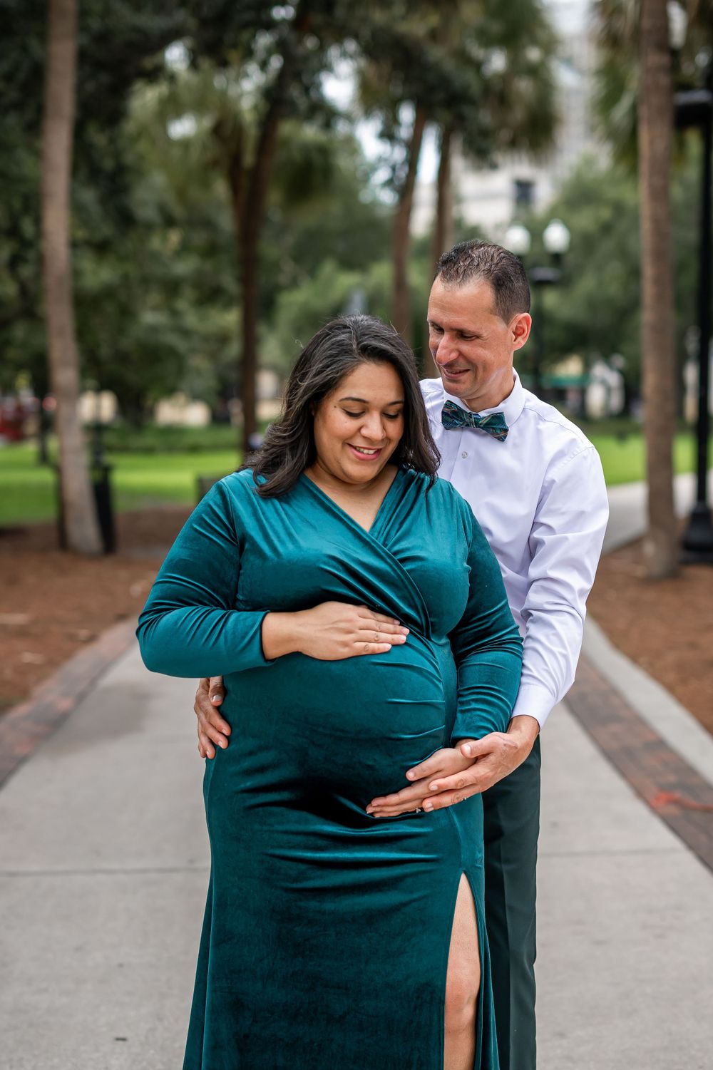 Orlando Maternity Photographer, Lake Eola Park Photographer