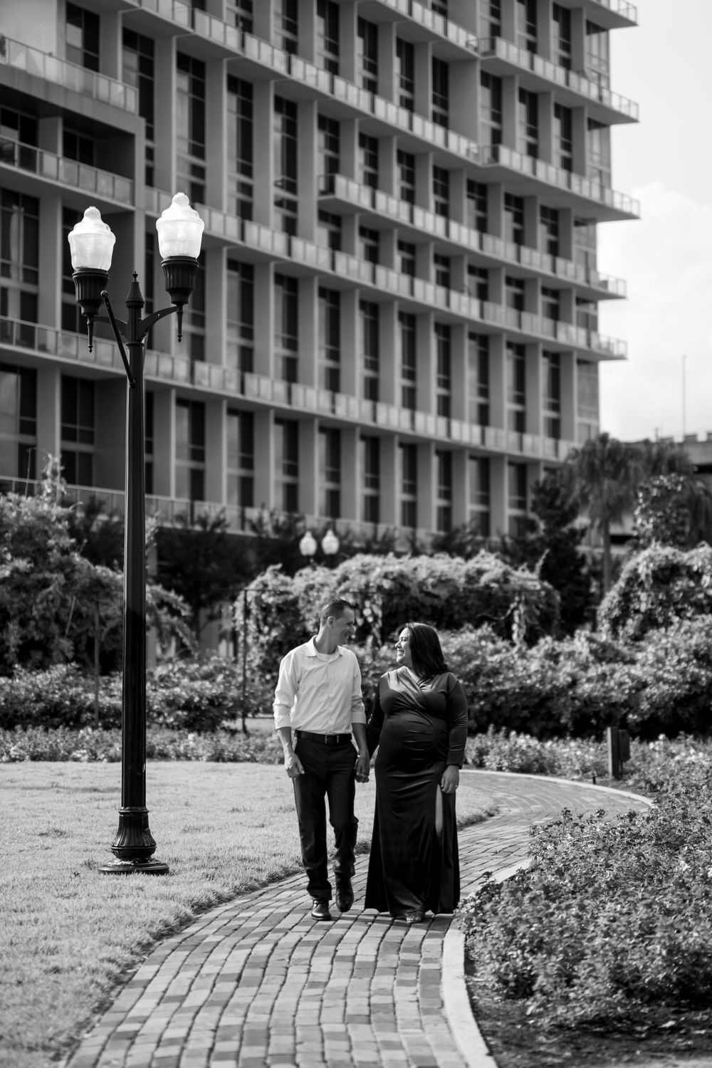 Orlando Maternity Photographer, Lake Eola Park Photographer