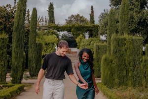 Romantic proposal moment captured at Teatre Grec