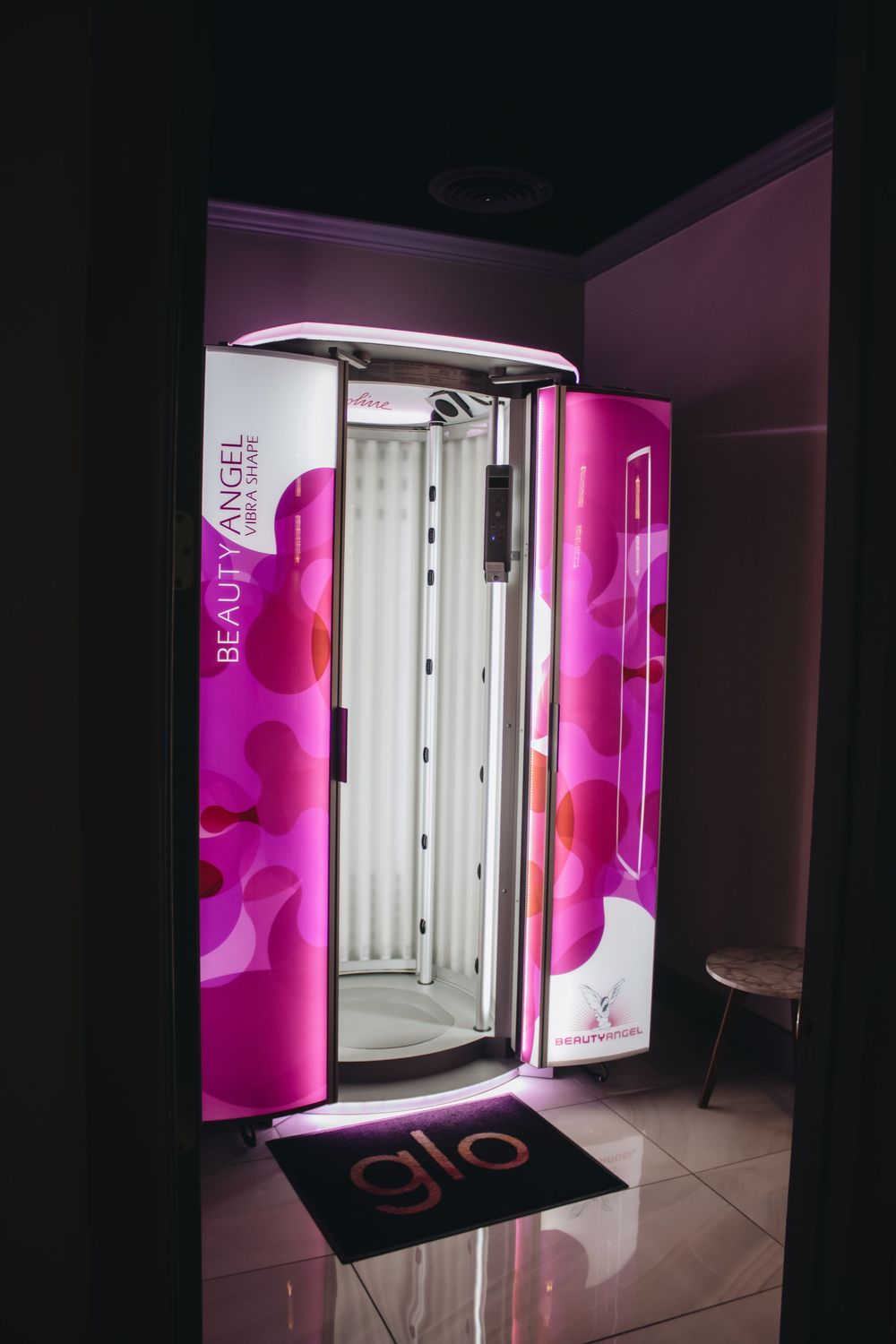 Cinematic lifestyle brand photography in Oklahoma CIty, Oklahoma for Glo Tanning.