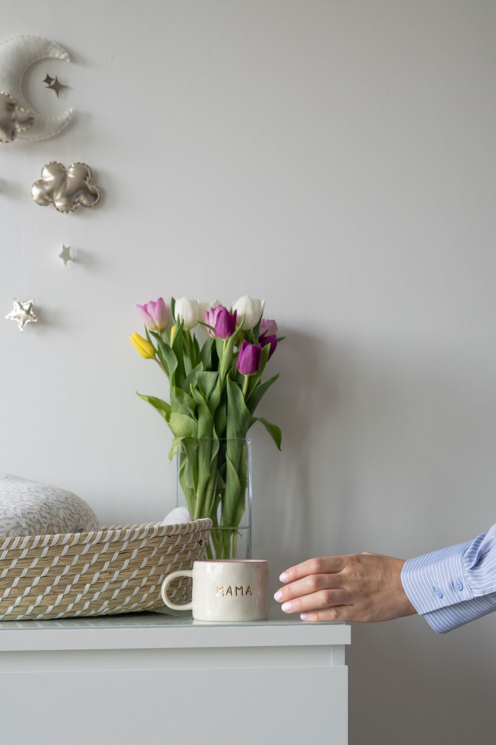 Mama mug photographed by BLOOM Fabulous Photography on a maternity photoshoot