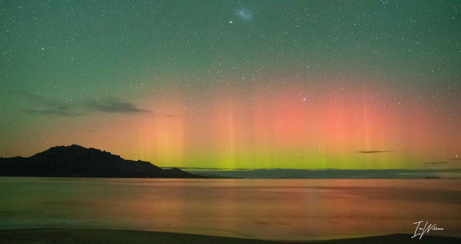Aurora Australis, Tasmania, 8 May 2024