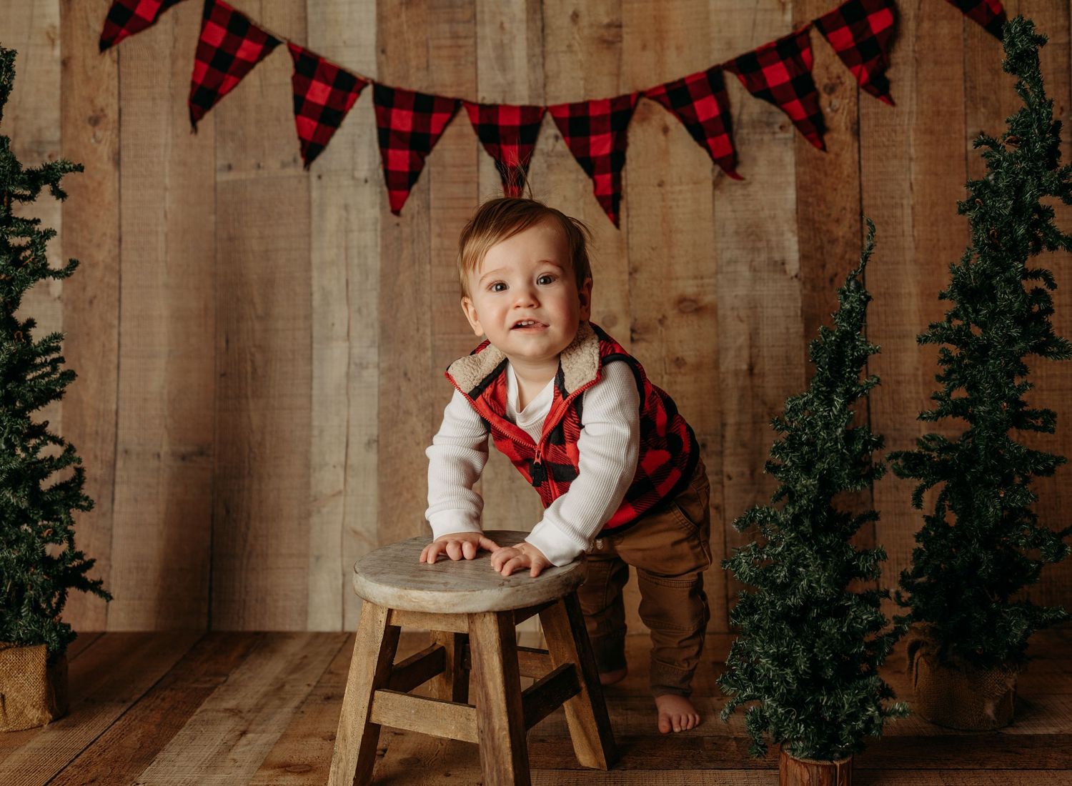 Cake smash photographer Wisconsin Child photographer horicon wi, Cake smash photographer near Beaver dam wi