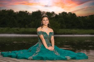 Quinceañera photographer in Washington DC, Maryland & Virginia.