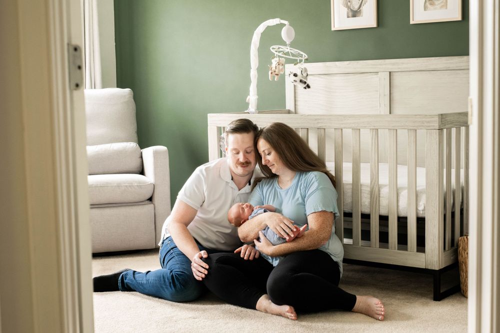 lifestyle newborn session in home