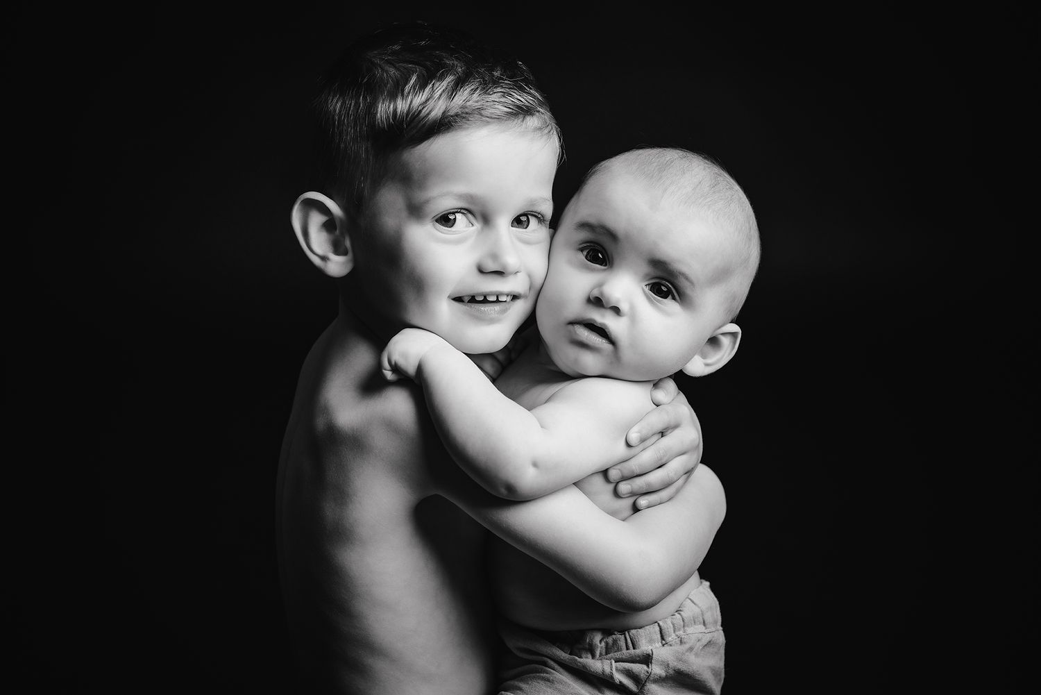 Photographie artistique Enfant et bébé au studio à Jonzac 17500
Photographe Portraitiste de France en Charente-Maritime