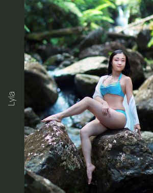 Puerto Rico Photographer. Albert Ray Photo. Rainforest Photoshoot. Female Portraits. Book Now. Waterfall Photoshoot. El Yunque. Photography
