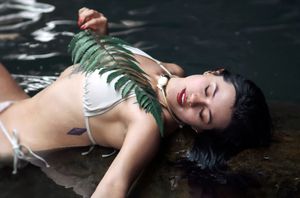 Puerto Rico Photographer. Albert Ray Photo. Rainforest Photoshoot. Portraits. Book Now. Waterfall Photoshoot. Editorial. El Yunque. Fashion