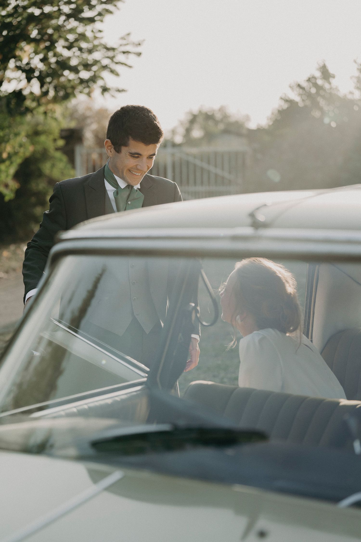 Photographie mariage 2023 voiture des mariés