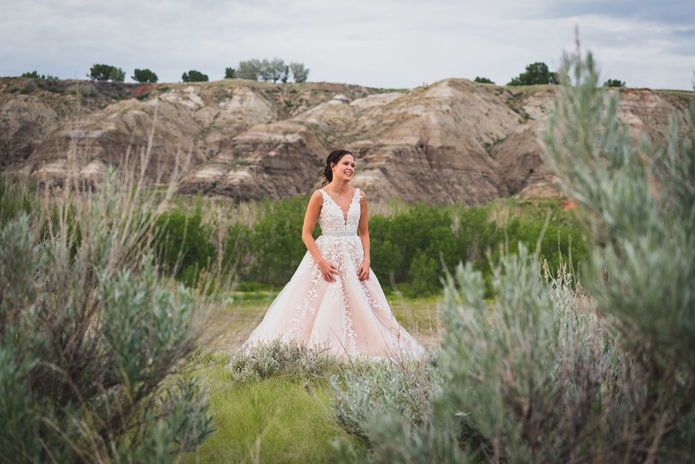Photography Medicine Hat, Grad Photography Medicine Hat, Family Photos, Wedding Photos, Elkwater Family photos, Medicine Hat Photography,