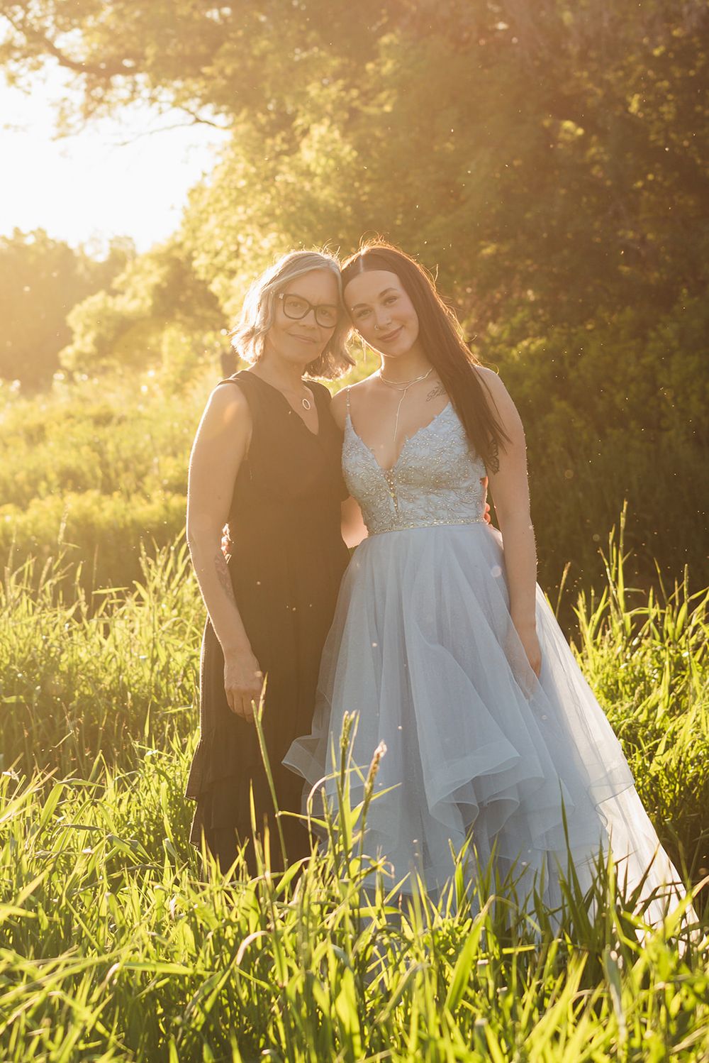 Photography Medicine Hat, Grad Photography Medicine Hat, Family Photos, Wedding Photos, Elkwater Family photos, Medicine Hat Photography,