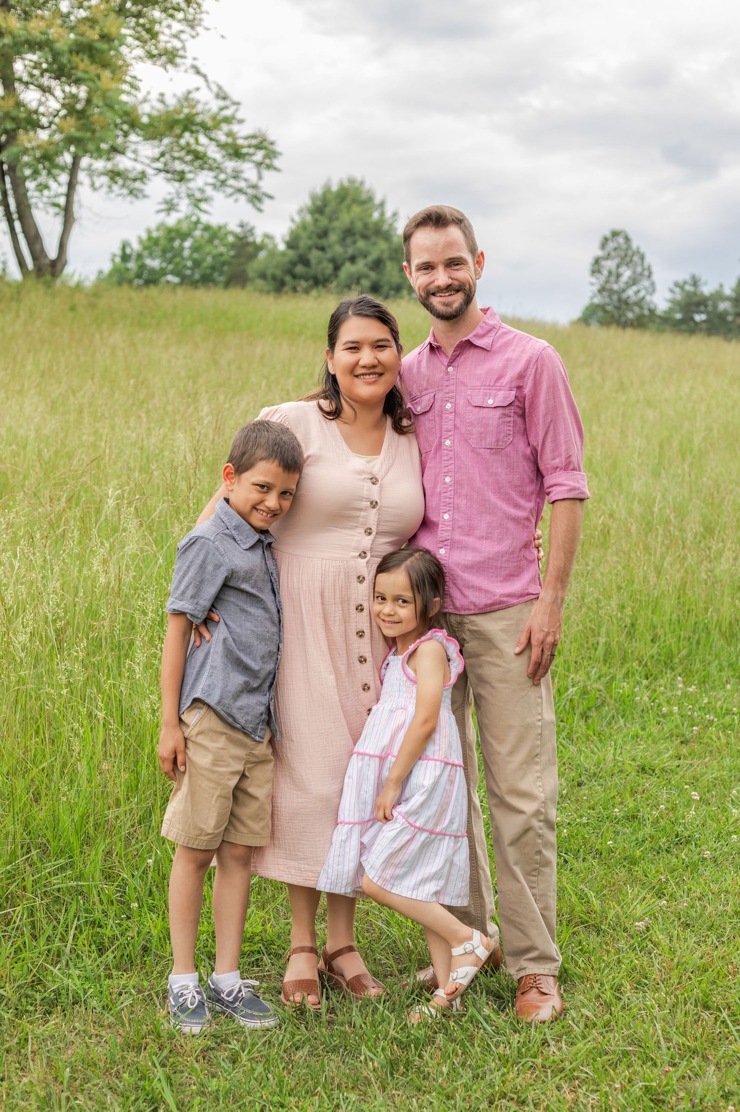 Charlottesville, Virginia family photographer, newborn, maternity, family photoshoot, boar's head inn