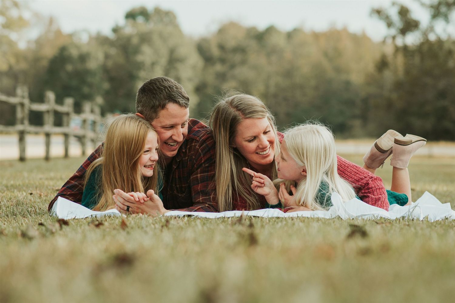 Lifestyle Family Photography, Natural Family Portraits, Alabaster, AL Family portraits 2025.