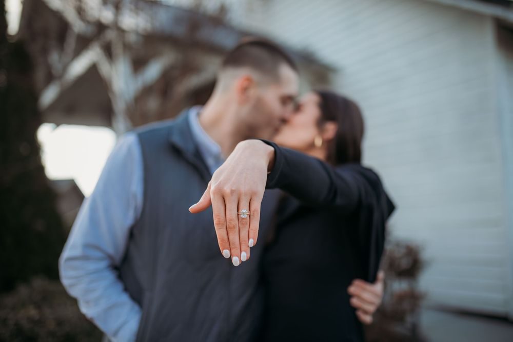 Engagement photo session in Cullman, Alabama by a North Alabama Photographer - Cullman Alabama engagement photographer - Cullman Al photos