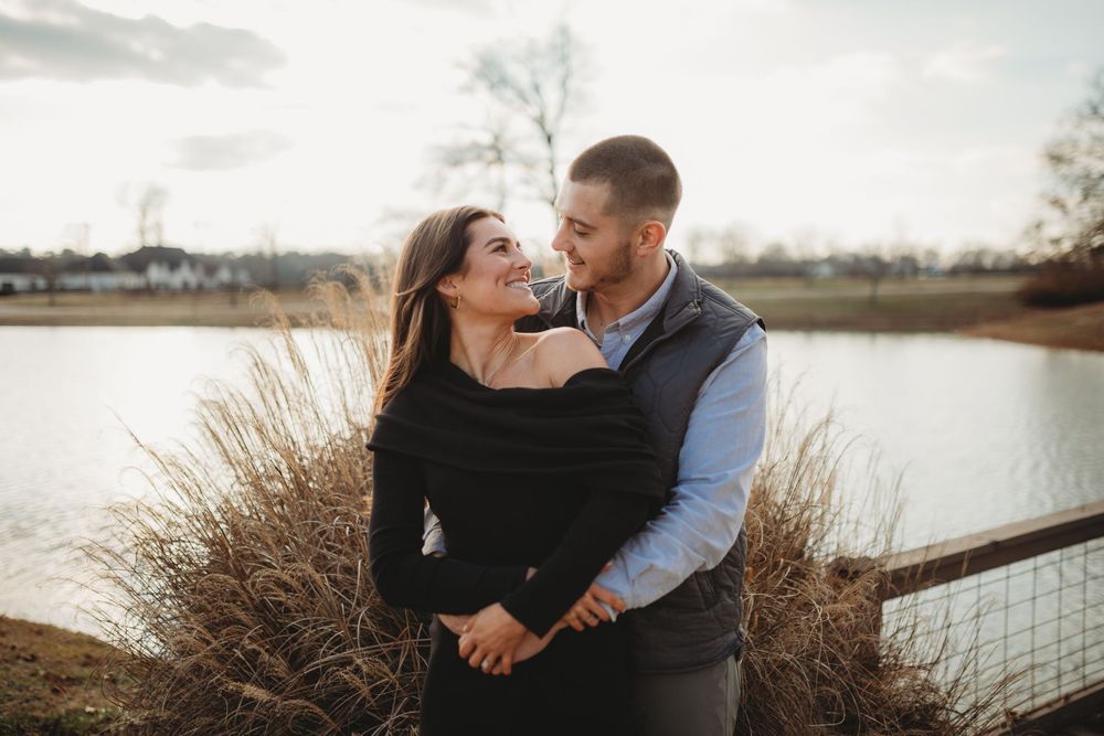 Engagement photo session in Cullman, Alabama by a North Alabama Photographer - Cullman Alabama engagement photographer - Cullman Al photos
