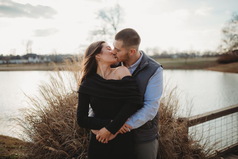 Engagement photo session in Cullman, Alabama by a North Alabama Photographer - Cullman Alabama engagement photographer - Cullman Al photos