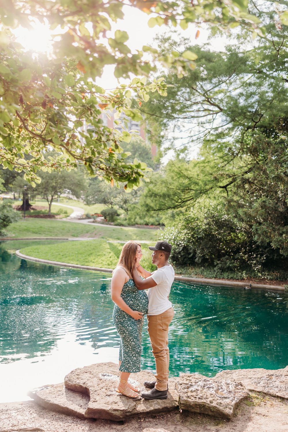 Maternity portraits at Eden Park. Cincinnati, Northern Kentucky, and Chicago Portrait Photographer.