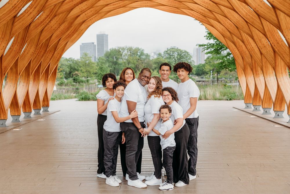 Family Portraits at Lincoln Park Boardwalk. Cincinnati, Northern Kentucky, and Chicago Portrait Photographer