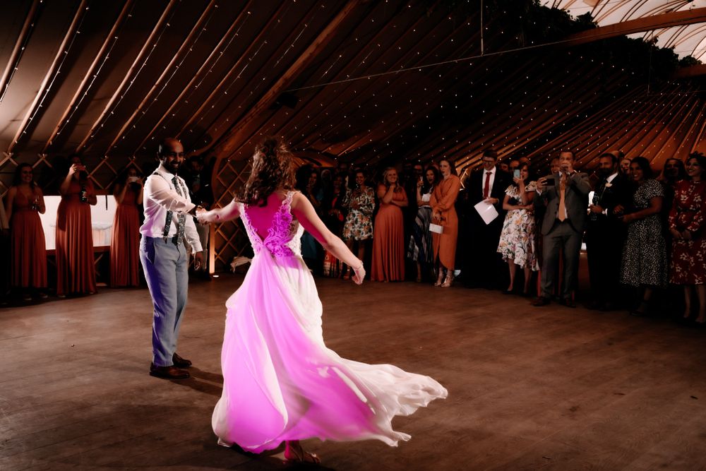 wedding photography the first dance by Rose and Rainbow Photography