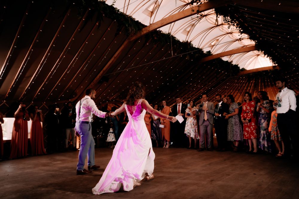 wedding photography the first dance by Rose and Rainbow Photography