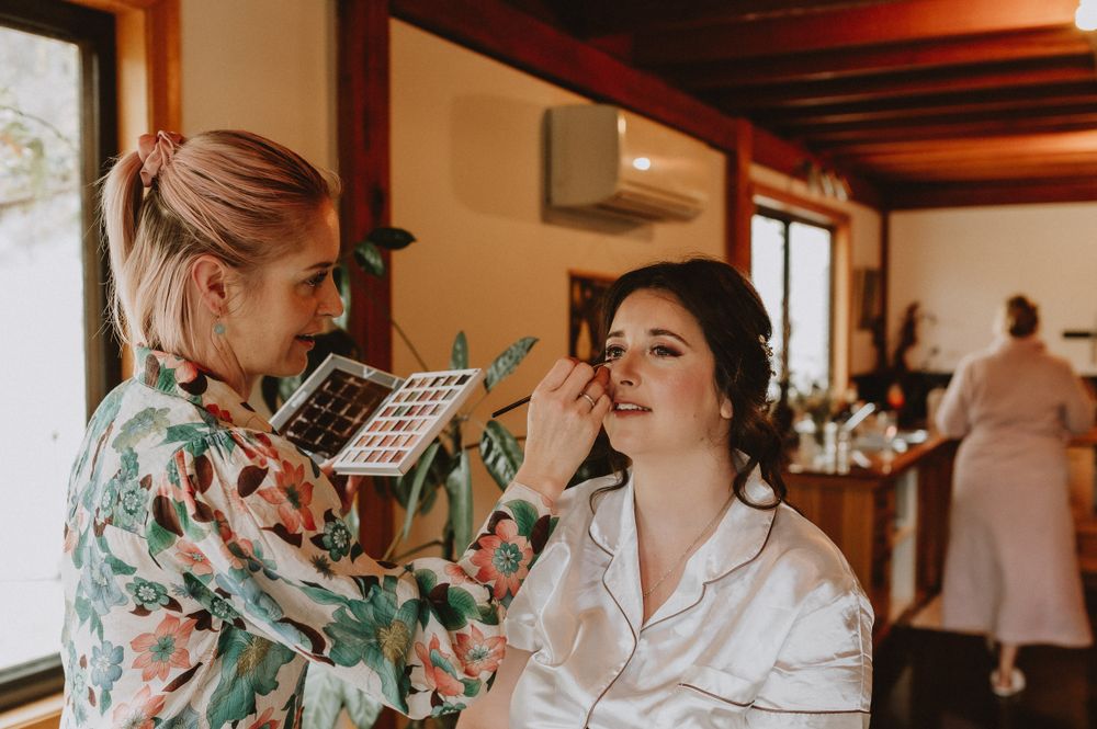getting ready photos at Orchards Nest Huon Valley by Tasmanian wedding photographer Joss Jensen