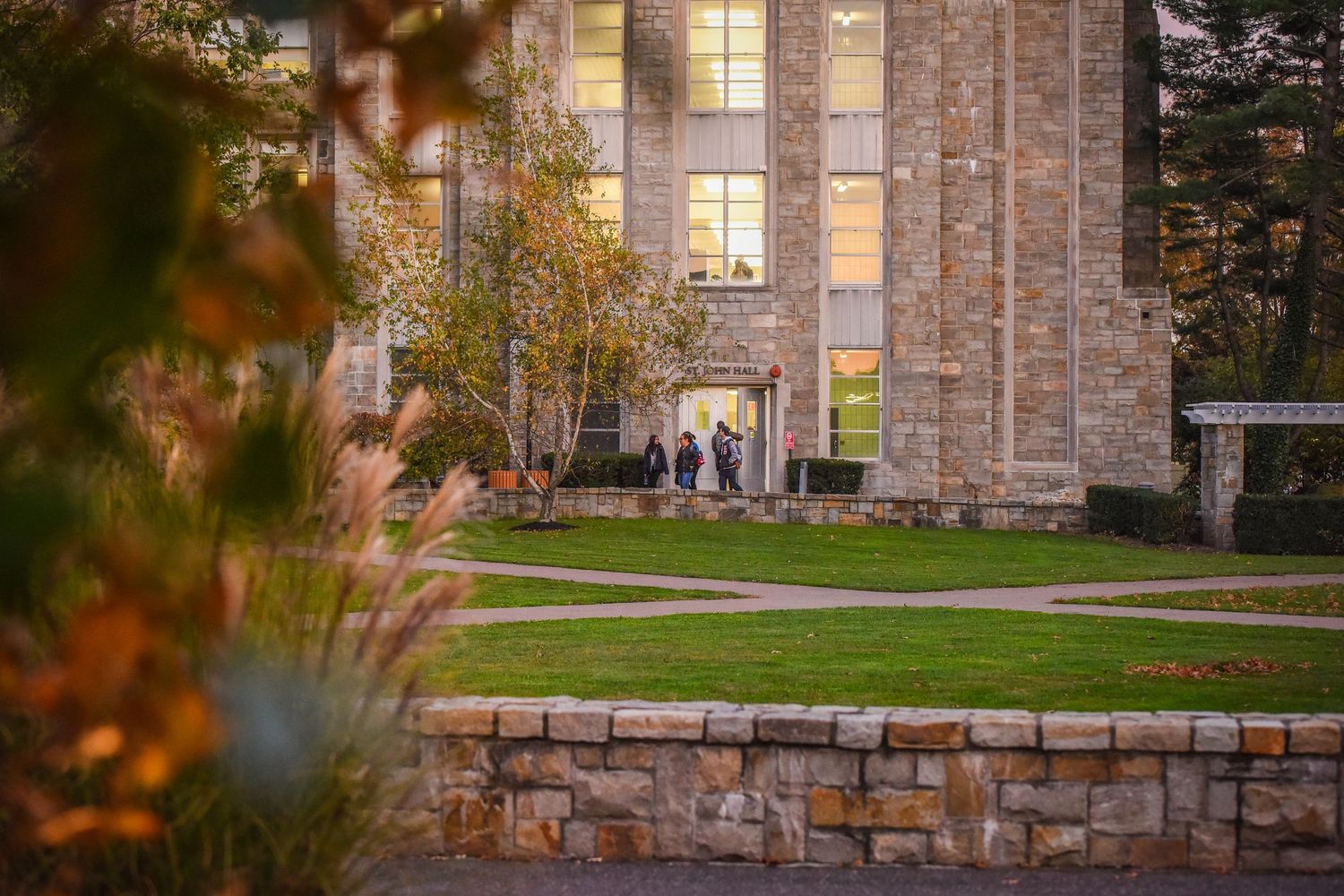 University Campus in Fall HIGHER EDUCATION PHOTOGRAPHER, UNIVERSITY PHOTOGRAPHER