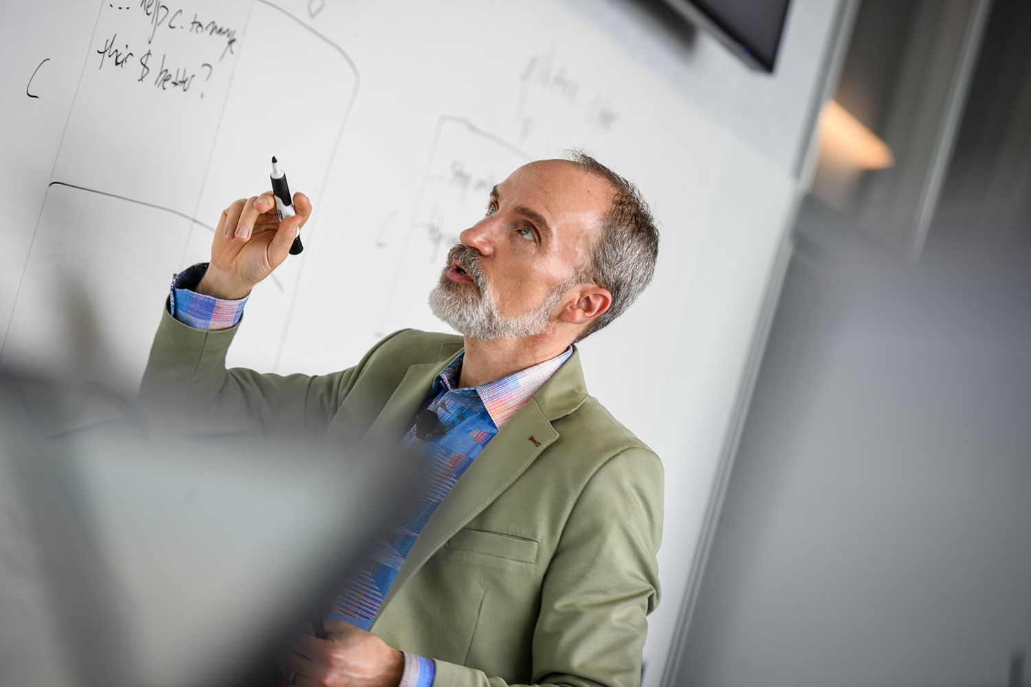 professor teaching at Columbia business school HIGHER EDUCATION PHOTOGRAPHER, UNIVERSITY PHOTOGRAPHER