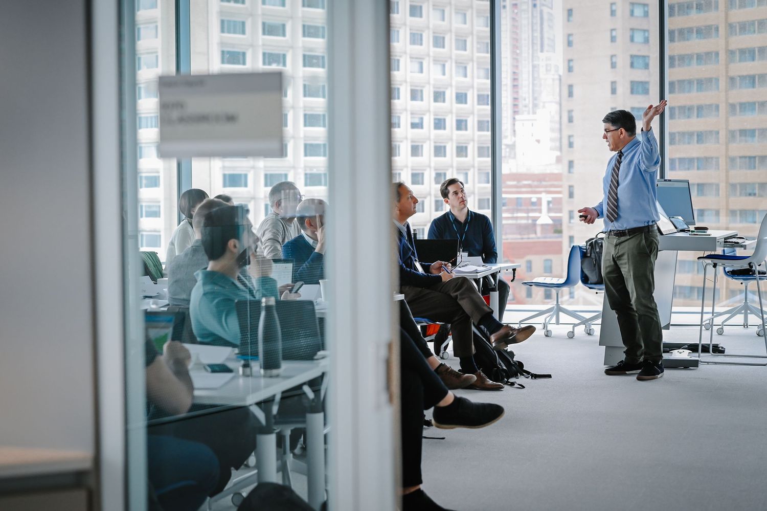 professor teaching executive education program at Columbia  | HIGHER EDUCATION PHOTOGRAPHER, UNIVERSITY PHOTOGRAPHER