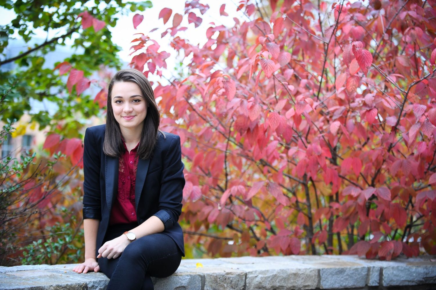student at a university in the Fall HIGHER EDUCATION PHOTOGRAPHER, UNIVERSITY PHOTOGRAPHER