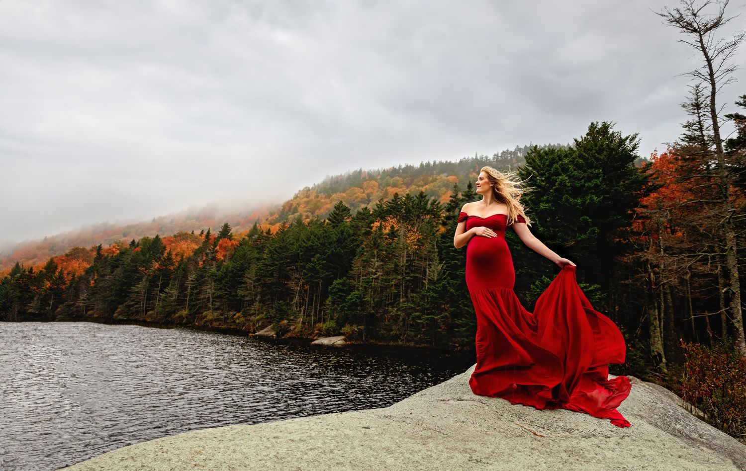 Outdoor Maternity Session White Mountains New Hampshire