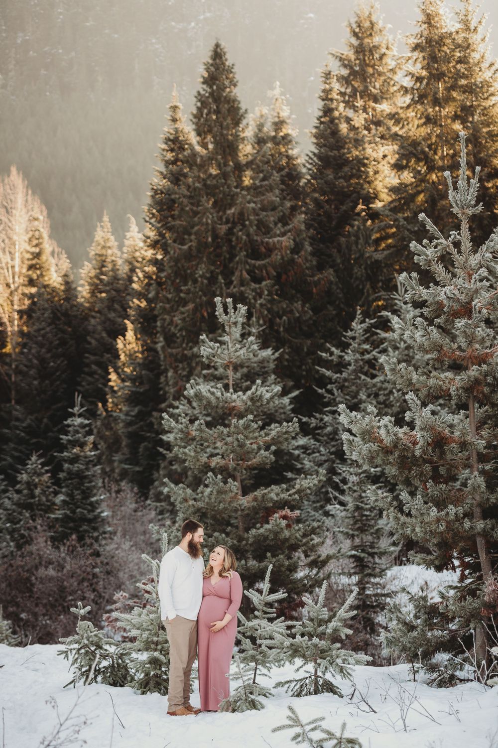 Maternity photos in Montana trees winter
