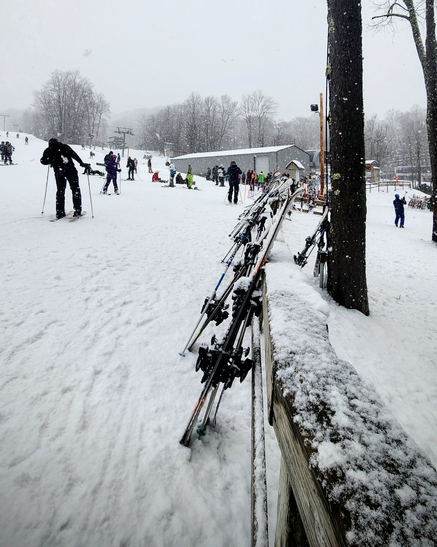 Landscape photo of a ski mountain in North Carolina with bright winter snow
