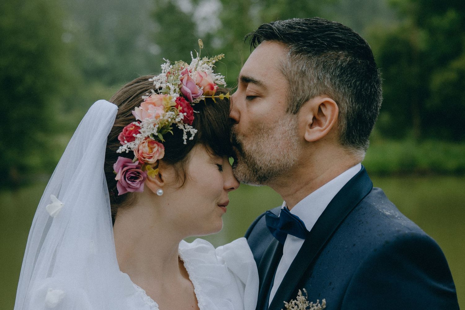 Découvrez le mariage de Vanessa & Denis à la Ferme du Château de Poix, capturé par Julie Fox Photography Une célébration unique à Bouillancy