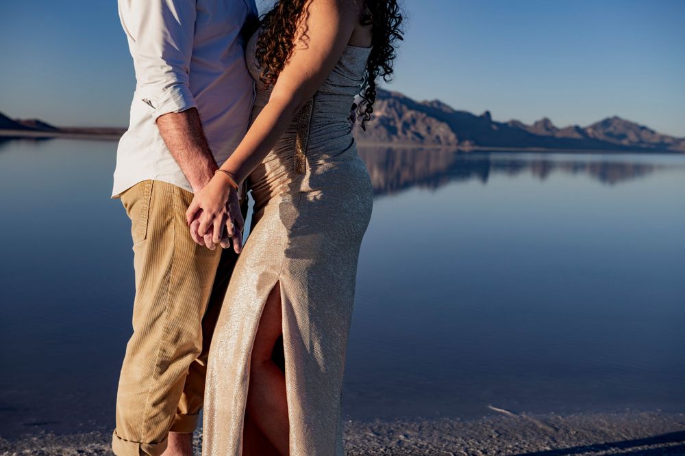 Engagement Session at Salt Flats in Utah. Salt Flats engagement session by Leah Thompson, Poulsbo Wedding Photographer