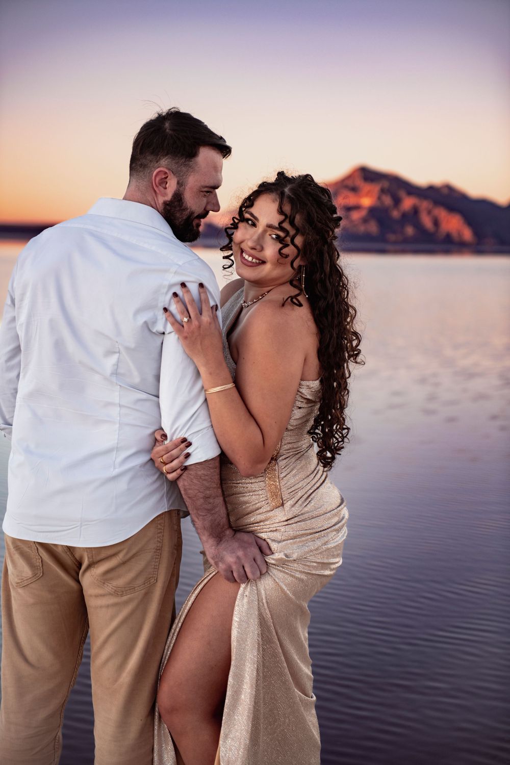 Engagement Session at Salt Flats in Utah. Salt Flats engagement session by Leah Thompson, Poulsbo Wedding Photographer