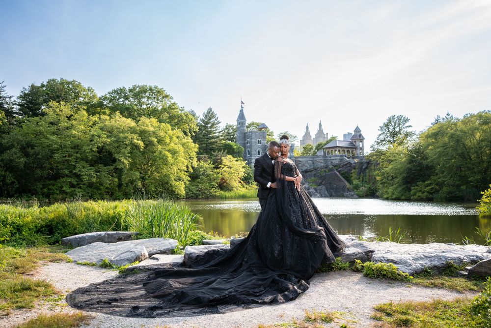Belvedere Castle in Central Park wedding photography by New York Bridal Photographer