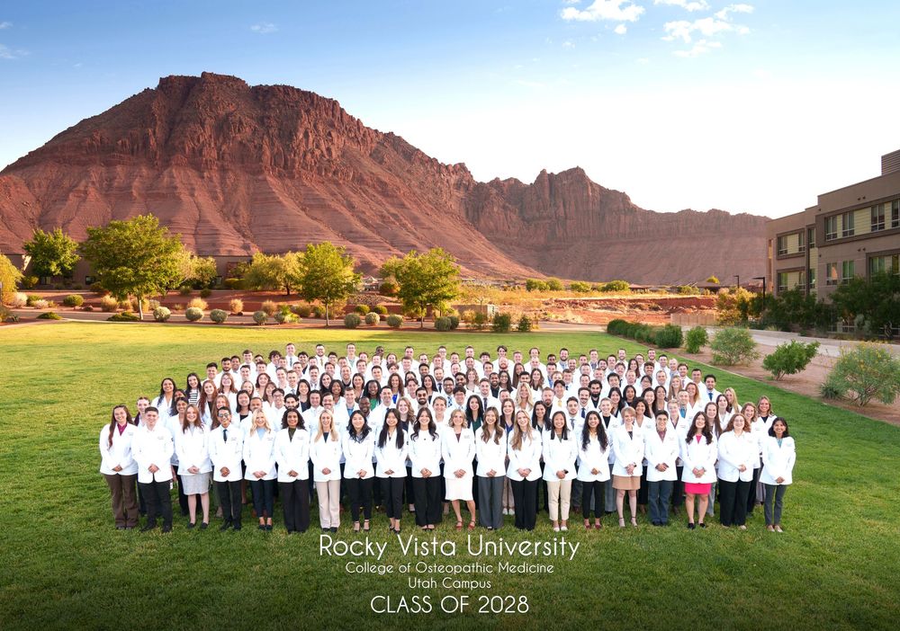 Rocky-Vista-university-photos-corporate-event-class-school-professional-physicians-doctors-osteopathetic-medicine-campus-red-rocks-utah