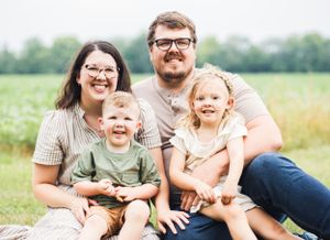 Family session at the park.
