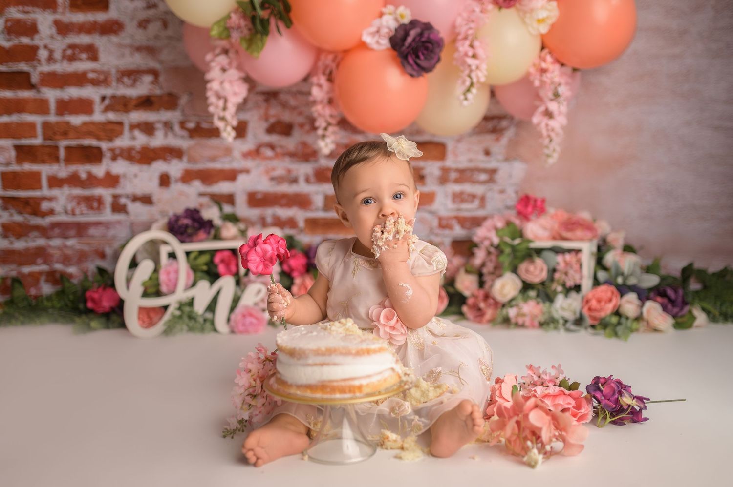 Omaha Cake Smash Photographer