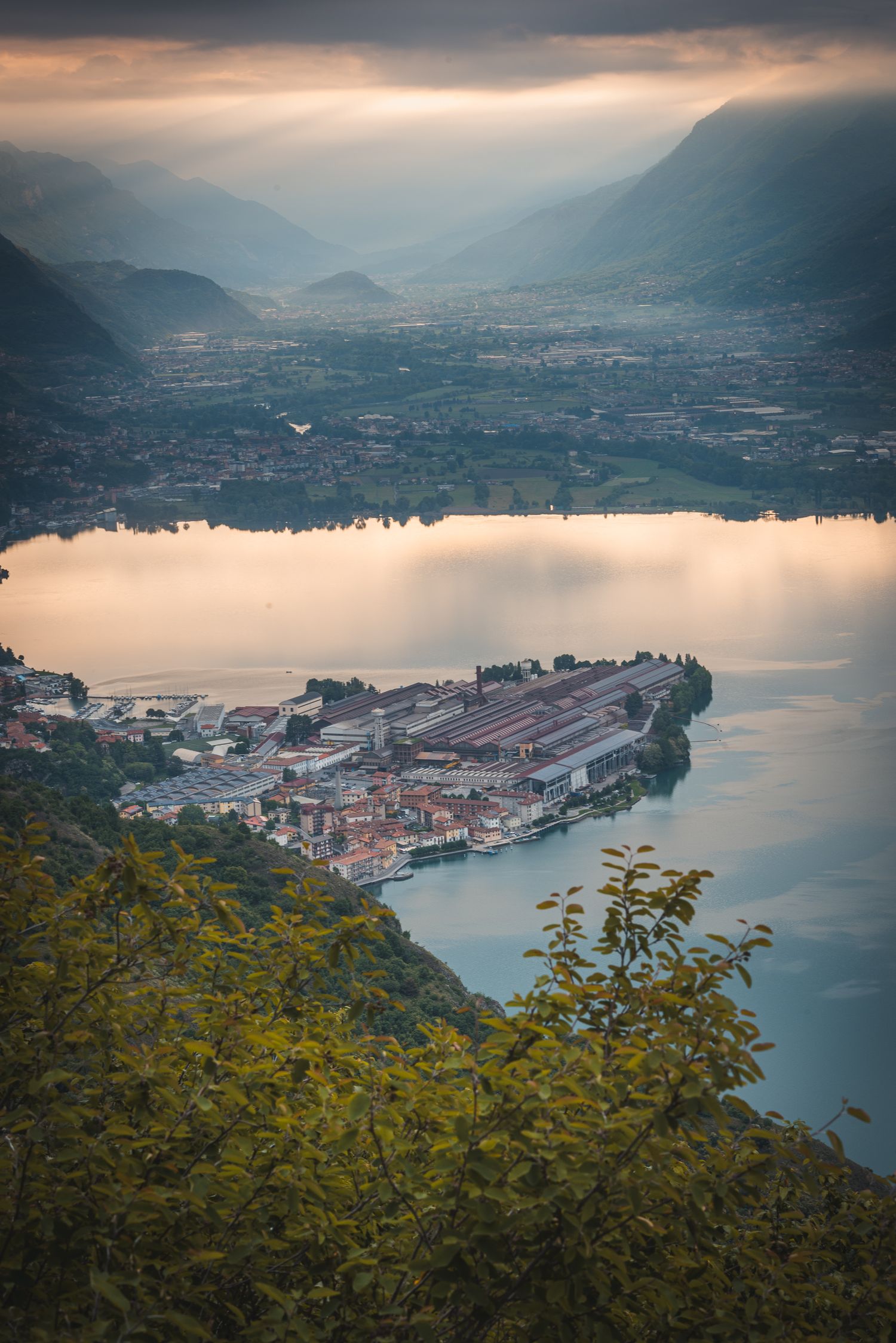 paesaggio-lunga-esposizione-pontile-lago-iseo-andrea-pedrett